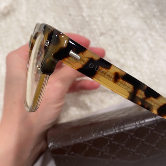 Gucci clear lens reading glasses with case - Picture 3 of 8